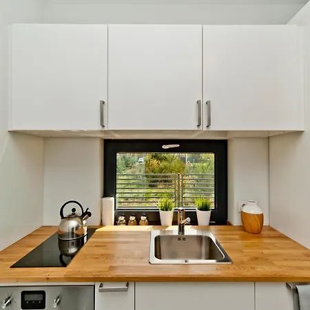 Dom wakacyjny Home, Sea, Jacuzzi, For 5 People *