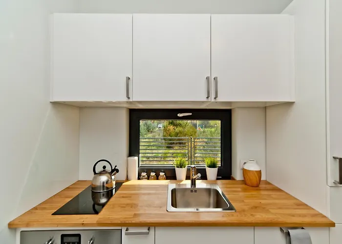 Dom wakacyjny Home, Sea, Jacuzzi, For 5 People *