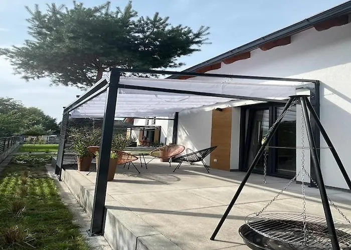 Home, Sea, Jacuzzi, For 5 People *